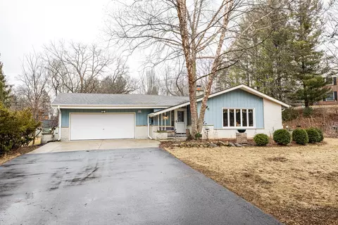 w204n6866 Woodward, Menomonee Falls, WI 53051