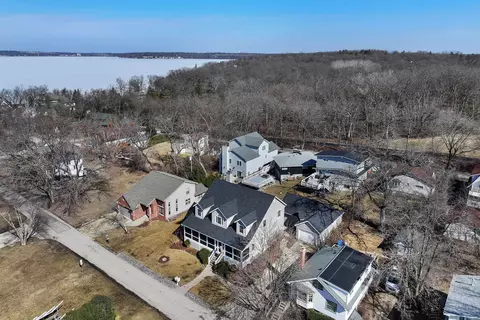 n1744 West Beach Drive, Linn, WI 53147