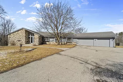 4230 State Highway 167, Hubertus, WI 53033