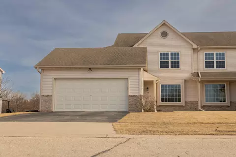 43 E Sedgemeadow, Elkhorn, WI 53121