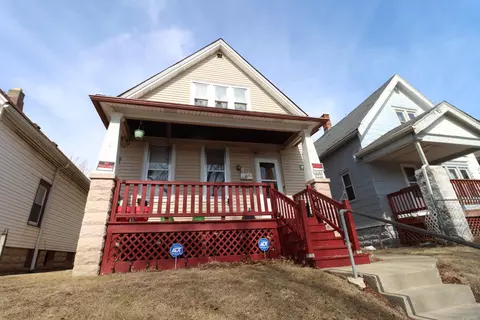 2520 W Hadley, Milwaukee, WI 53206