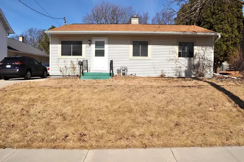 912 Horicon, Mayville, WI 53050