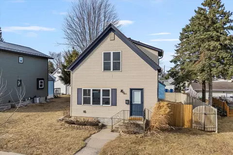 522 W Michigan, Port Washington, WI 53074