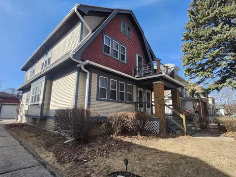 2627 N 72nd #2629, Wauwatosa, WI 53213