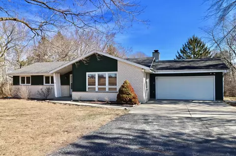 11744 N Farmdale, Mequon, WI 53097