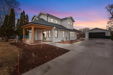 750 N N Ml, Saukville, WI 53080