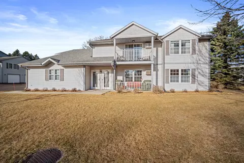 330 Auburn Mdws #A, Campbellsport, WI 53010