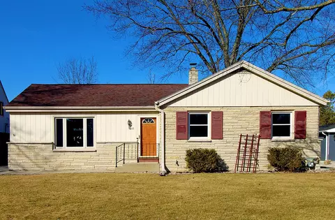 7449 N Mohawk, Fox Point, WI 53217