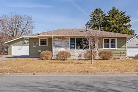 2213 30th, La Crosse, WI 54601