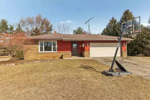 36712 Clover, Summit, WI 53066