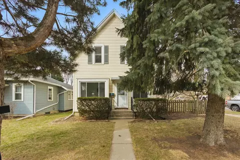 2357 S 92nd, West Allis, WI 53227