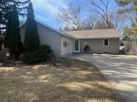 421 Commonwealth, Fort Atkinson, WI 53538