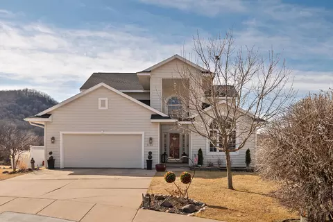 5500 Hickory Nut, La Crosse, WI 54601
