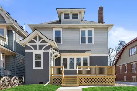1800 N 48th, Milwaukee, WI 53208