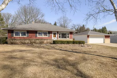 w203n9508 Bittersweet, Menomonee Falls, WI 53051