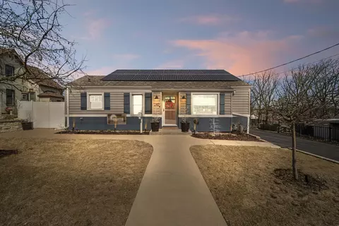 240 Amanda, Burlington, WI 53105