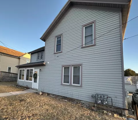 407 Fredonia #409, Fredonia, WI 53021