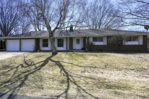 105 Holiday, Wind Point, WI 53402