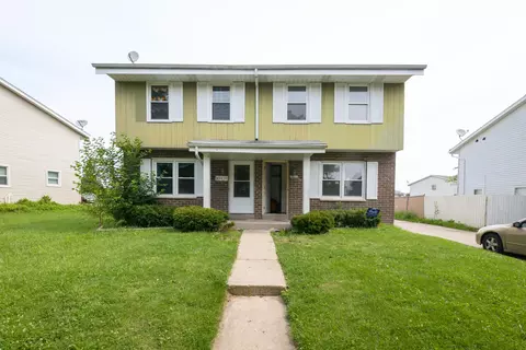 10422 W Kiehnau #10424, Milwaukee, WI 53224