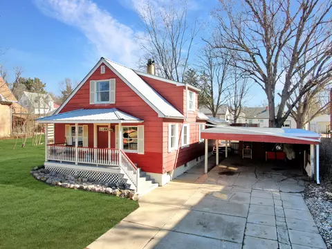 208 N State, La Farge, WI 54639
