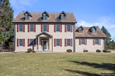 10744 N Wauwatosa, Mequon, WI 53097
