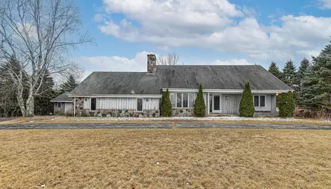 3844 Woodsfield, Richfield, WI 53076