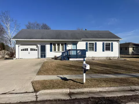 387 S Jackson, Valders, WI 54245