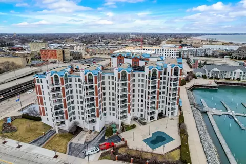 333 Lake #805, Racine, WI 53403