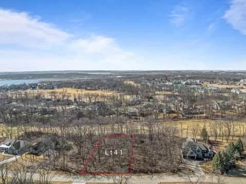 1355 Geneva National #15-41, Geneva, WI 53147