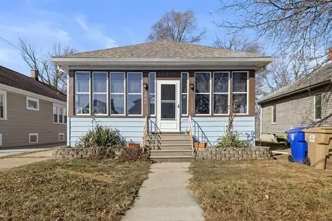 2906 73rd, Kenosha, WI 53143