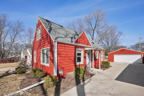 730 S 105th, West Allis, WI 53214