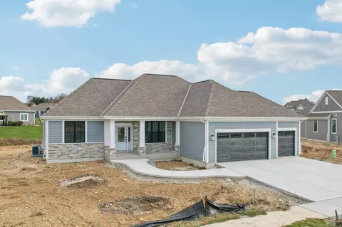 1701 White Deer, Waukesha, WI 53189