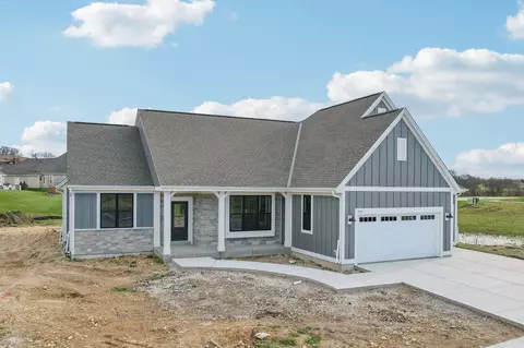 1707 White Deer, Waukesha, WI 53189