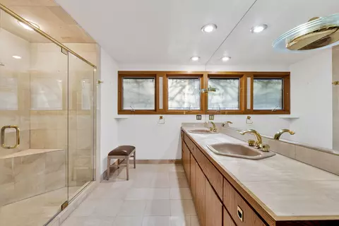 7679 S 68th, Franklin, WI 53132