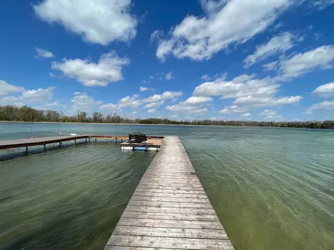 Lt10 Plateau, Farmington, WI 53021
