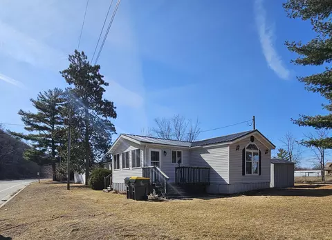 201 Main, Woodman, WI 53827