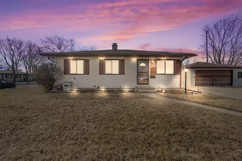 1705 85th, Kenosha, WI 53143