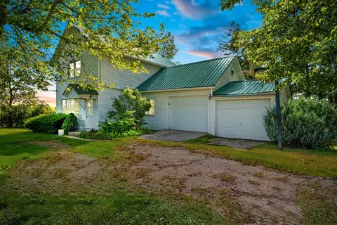 8219 Middle, Manitowoc Rapids, WI 54220