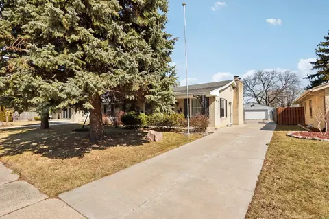 3717 Erie, Racine, WI 53402
