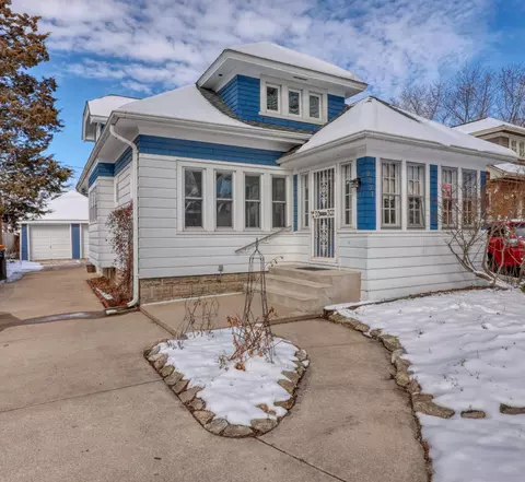2321 N 61st, Wauwatosa, WI 53213
