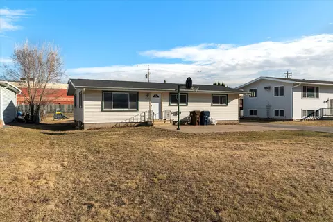 1403 County Road Ss, Onalaska, WI 54650