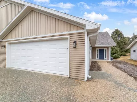 W272 Madison, Ixonia, WI 53036