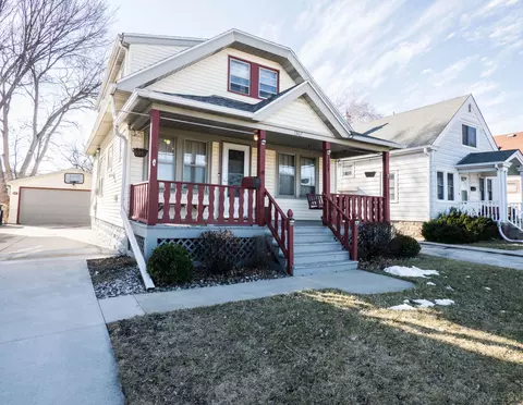 1307 S 84th, West Allis, WI 53214