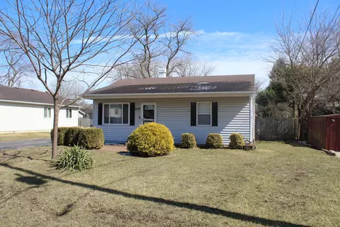 11325 10th, Pleasant Prairie, WI 53158