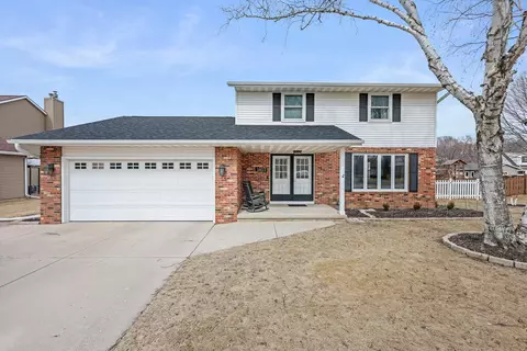 3802 Seneca, Manitowoc, WI 54220