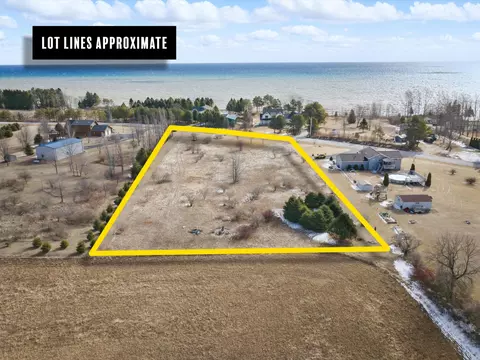 Lt1 Lakeshore, West Kewaunee, WI 54216