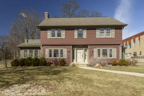 202 W College, Waukesha, WI 53186