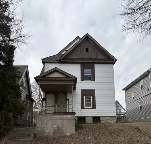 1433 N 34th #1435, Milwaukee, WI 53208
