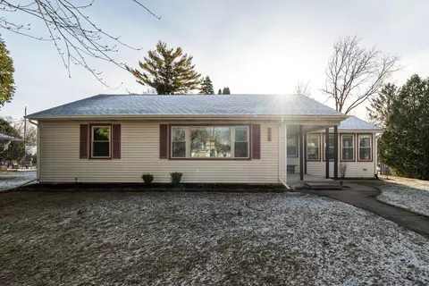 6454 N Garden Grv, Glendale, WI 53209