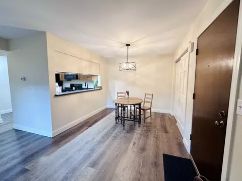 400 Park Hl #A, Pewaukee, WI 53072